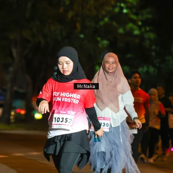 Runner Photo 1840755