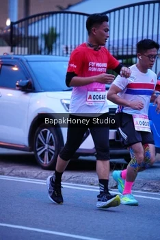 Runner Photo 1841172