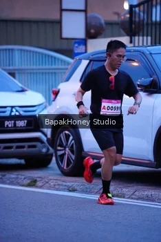 Runner Photo 1841200