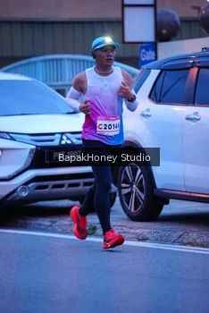 Runner Photo 1841258