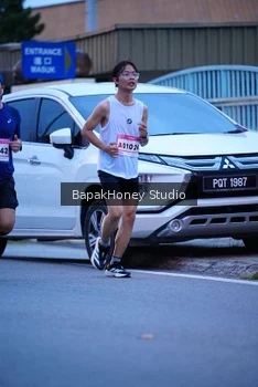 Runner Photo 1841340