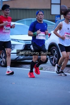 Runner Photo 1841356