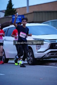Runner Photo 1841479