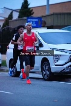 Runner Photo 1841548