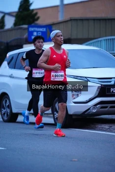 Runner Photo 1841557