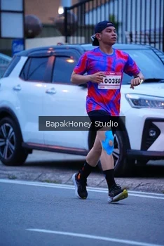 Runner Photo 1841603