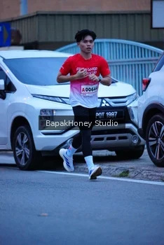 Runner Photo 1841613