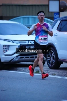 Runner Photo 1841670