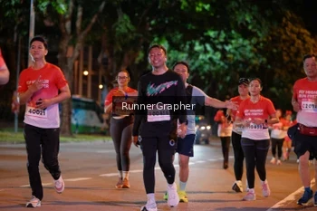 Runner Photo 1841678