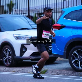 Runner Photo 1841690