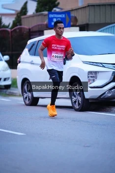 Runner Photo 1841767