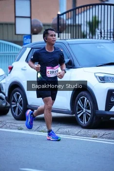 Runner Photo 1841977