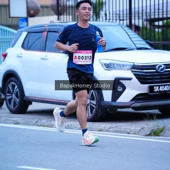 Runner Photo 1841994