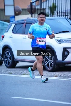 Runner Photo 1842023