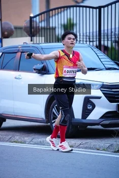 Runner Photo 1842075