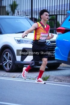 Runner Photo 1842084