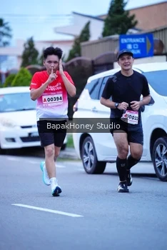 Runner Photo 1842155