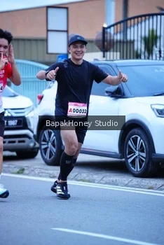 Runner Photo 1842170