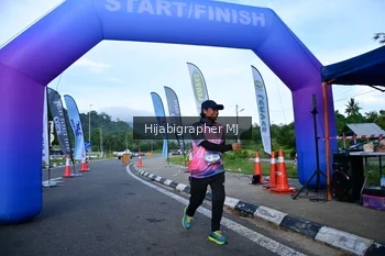 Runner Photo 1842792