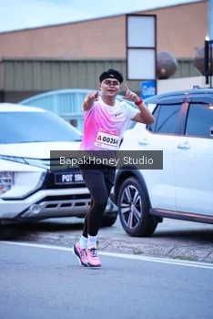 Runner Photo 1843379