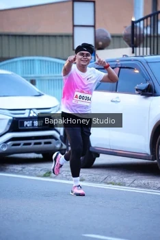 Runner Photo 1843385