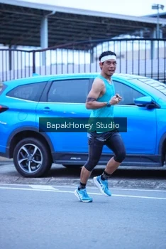Runner Photo 1843410