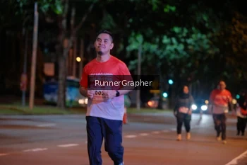Runner Photo 1847135