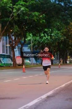 Runner Photo 1847335