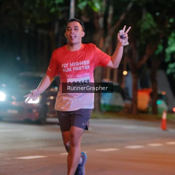 Runner Photo 1847548