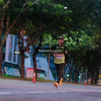 Runner Photo 1847709