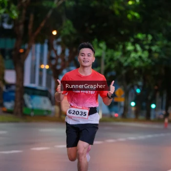 Runner Photo 1848559