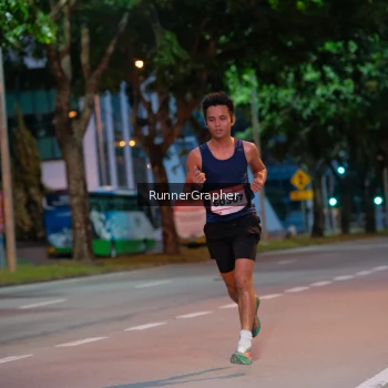 Runner Photo 1848562