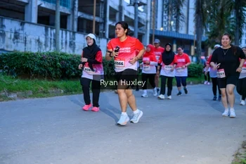 Runner Photo 1848663