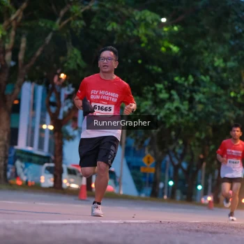 Runner Photo 1848761