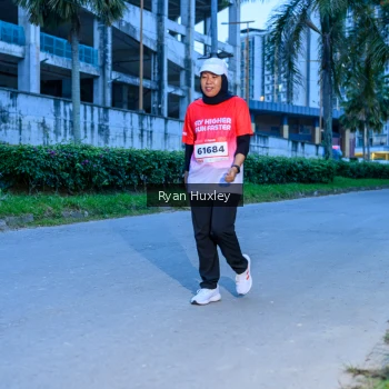 Runner Photo 1850290