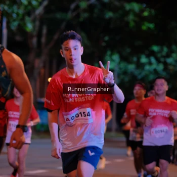 Runner Photo 1850621