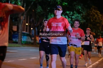 Runner Photo 1850765