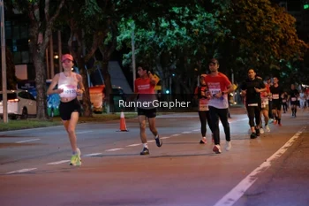 Runner Photo 1850773