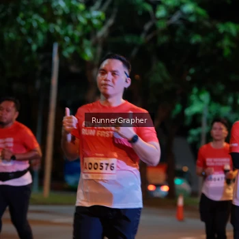 Runner Photo 1855189