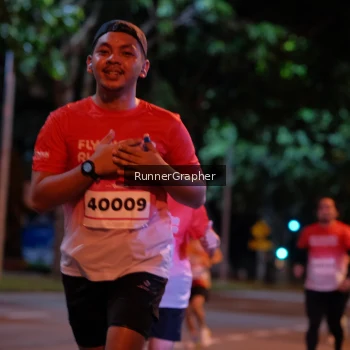 Runner Photo 1855606