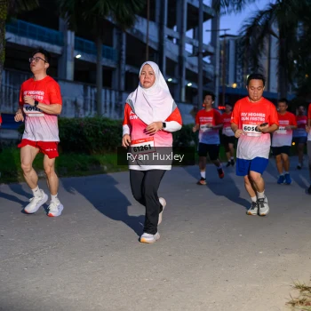 Runner Photo 1856223