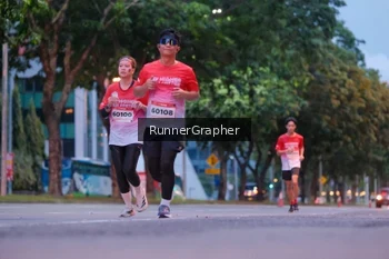 Runner Photo 1856396