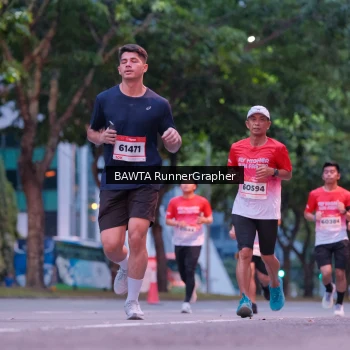 Runner Photo 1856398