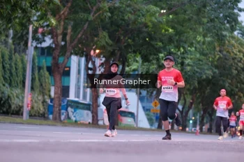 Runner Photo 1856410