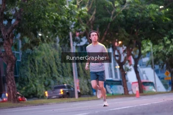 Runner Photo 1856423