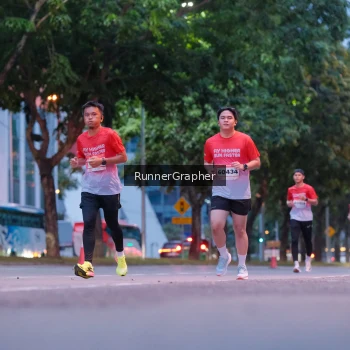 Runner Photo 1856425