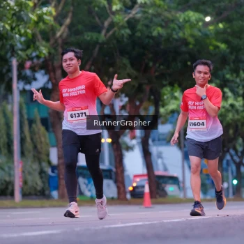 Runner Photo 1856429