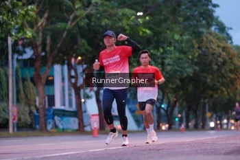 Runner Photo 1856430