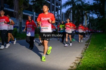 Runner Photo 1856431