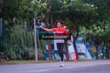 Runner Photo 1856473
